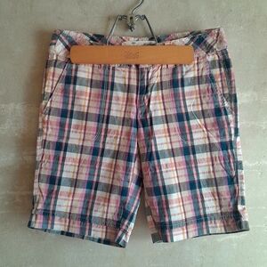 319a. pink & blue vintage plaid Aeropostale low rise y2k bermuda shorts, 1/2